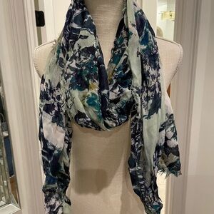 Blue-green floral detailed scarf